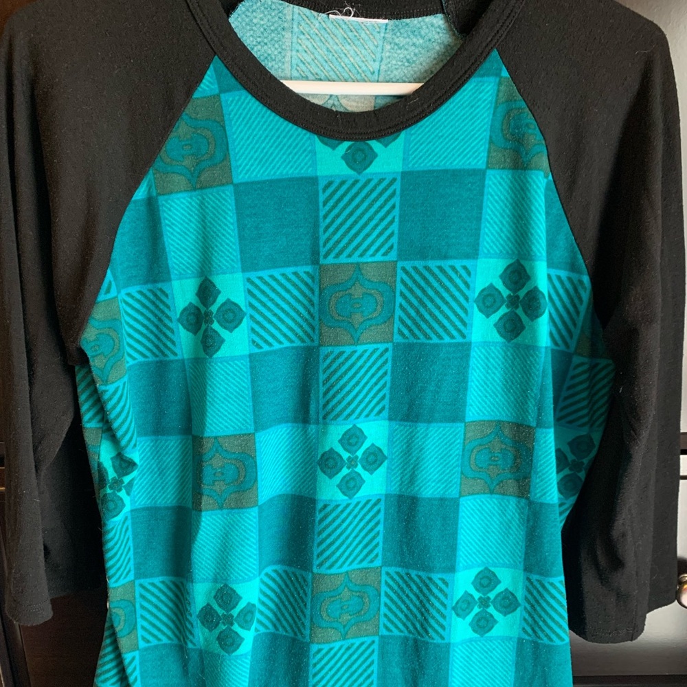Lularoe Randy tee, 3/4 sleeve, green and black print. Size M